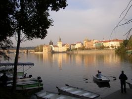 Vltava 5-u Střeleckého ostrova 12.10.06 (1).jpg